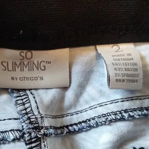 Chico's So Slimming Pants Crop Blue Floral Chicos 2 Misses 12 L - Picture 6 of 7